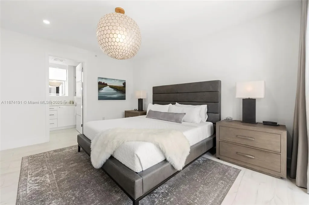 2679 NE 8th Avenue Fort Lauderdale FL 33334