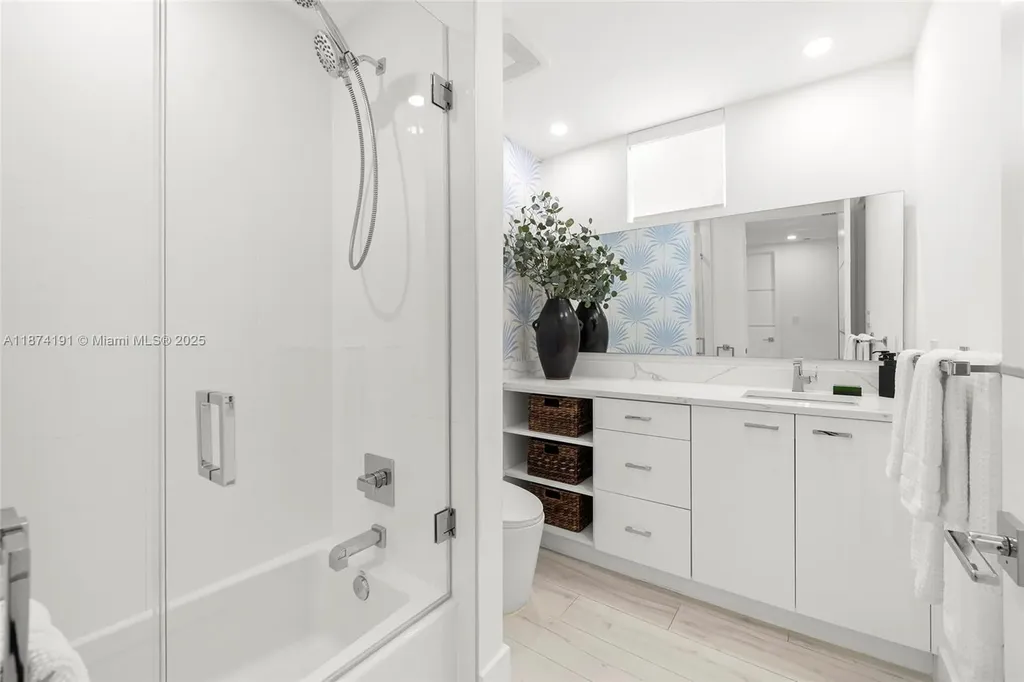 2679 NE 8th Avenue Fort Lauderdale FL 33334