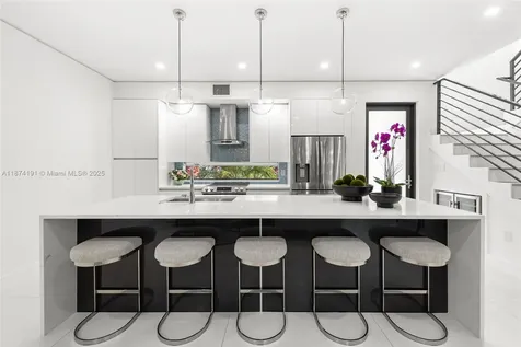 2679 NE 8th Avenue Fort Lauderdale FL 33334