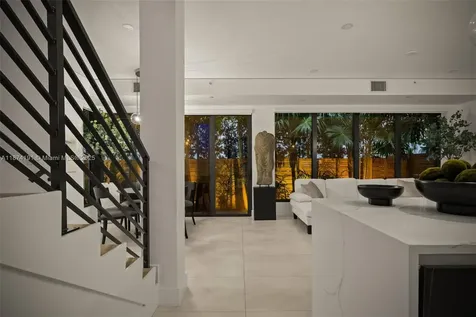 2679 NE 8th Avenue Fort Lauderdale FL 33334