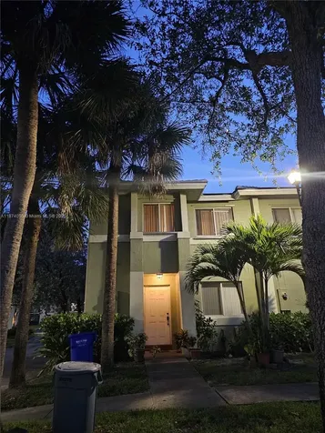 126 Hidden Court Road Hollywood FL 33023