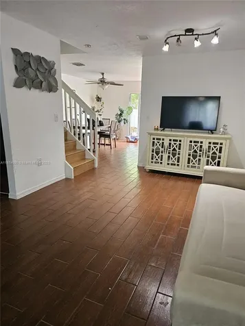 126 Hidden Court Road Hollywood FL 33023
