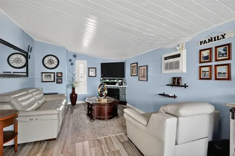 7120 Wilson Street Hollywood FL 33024