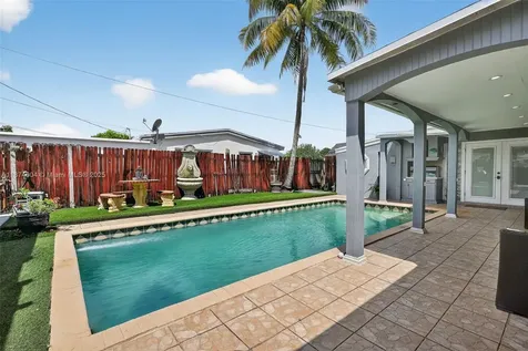 7120 Wilson Street Hollywood FL 33024