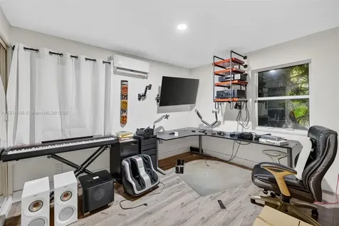 1643 NE 8th Avenue Fort Lauderdale FL 33305