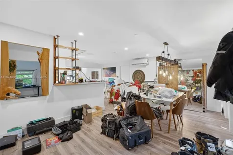 1643 NE 8th Avenue Fort Lauderdale FL 33305