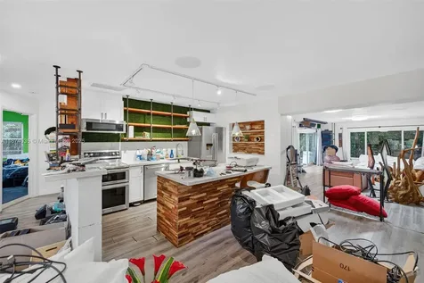 1643 NE 8th Avenue Fort Lauderdale FL 33305