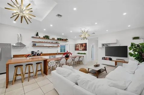 1120 NE 2nd Avenue Fort Lauderdale FL 33304