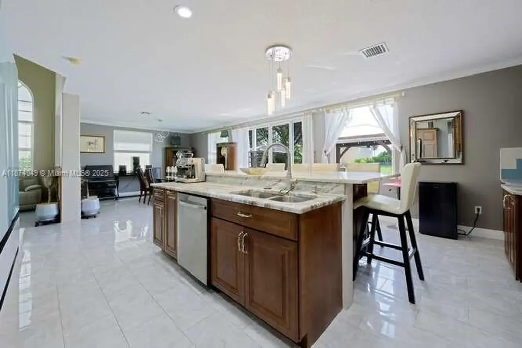 9770 Scribner Lane Wellington FL 33414