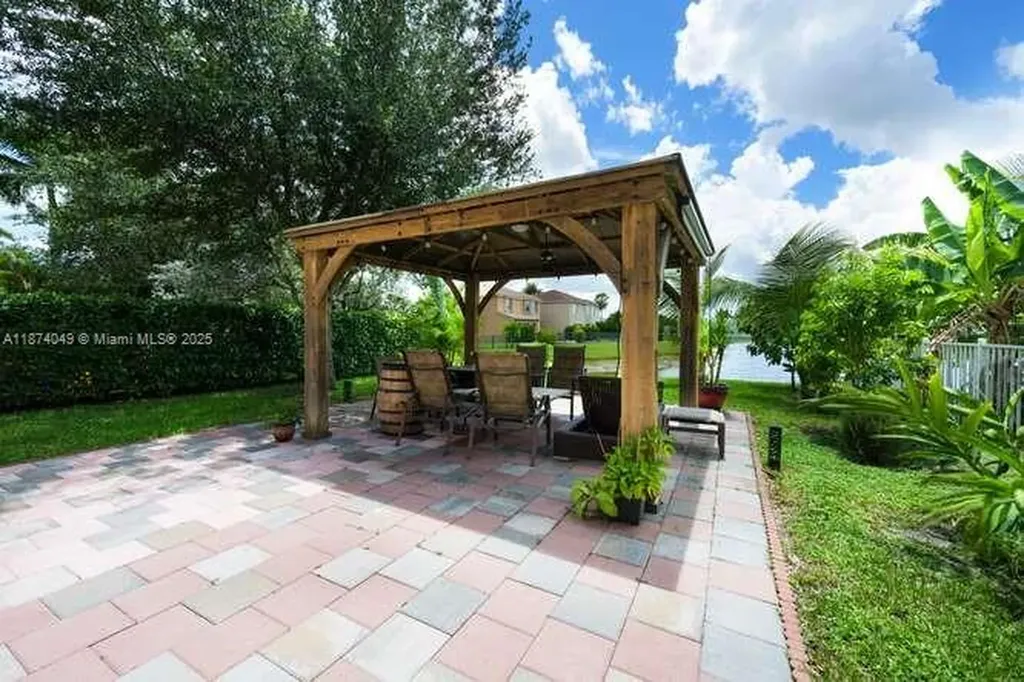 9770 Scribner Lane Wellington FL 33414