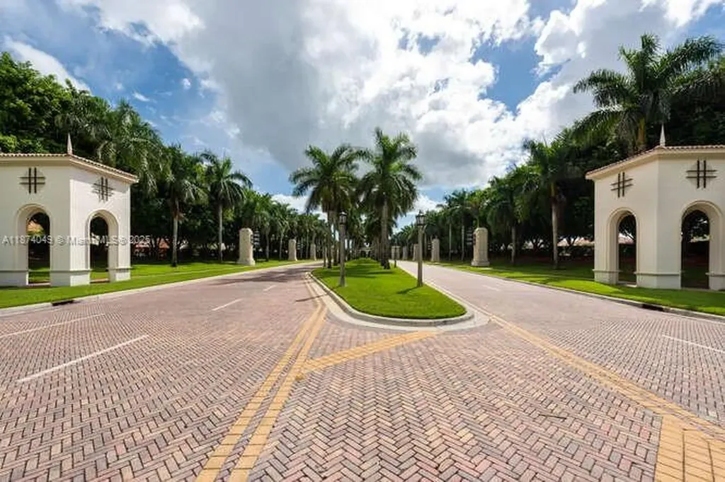 9770 Scribner Lane Wellington FL 33414