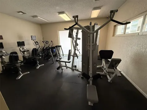 6940 Miami Gardens Drive Hialeah FL 33015