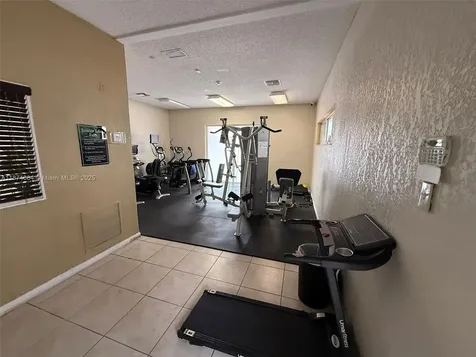 6940 Miami Gardens Drive Hialeah FL 33015