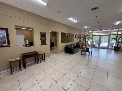6940 Miami Gardens Drive Hialeah FL 33015