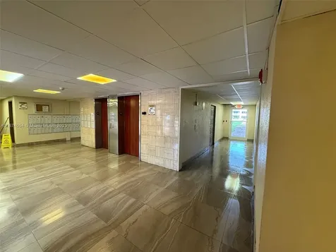 6940 Miami Gardens Drive Hialeah FL 33015