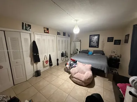 6940 Miami Gardens Drive Hialeah FL 33015