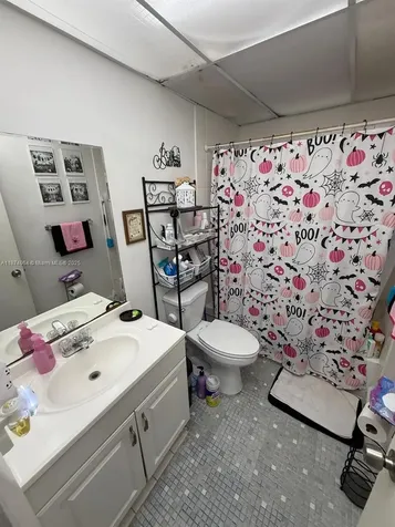 6940 Miami Gardens Drive Hialeah FL 33015