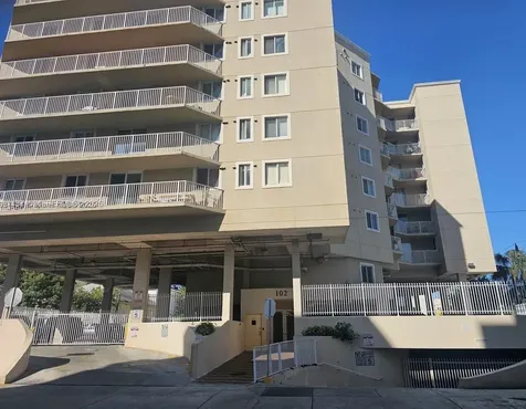 102 SW 6th Avenue Miami FL 33130