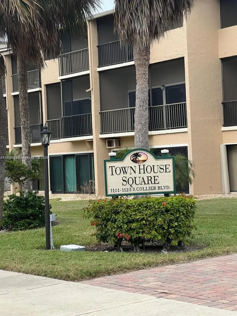 1103 S Collier Marco Island FL 34145