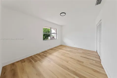 14857 SW 114th Court Miami FL 33176
