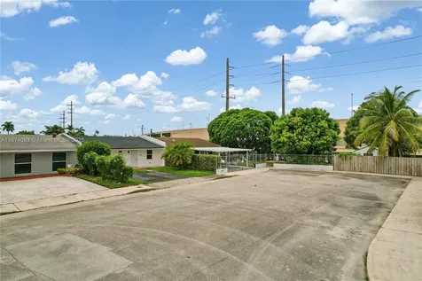 14857 SW 114th Court Miami FL 33176