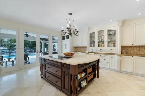 277 Veleros Court Coral Gables FL 33143