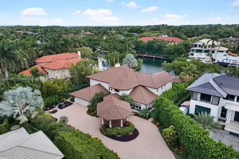 277 Veleros Court Coral Gables FL 33143