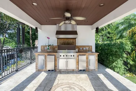 277 Veleros Court Coral Gables FL 33143