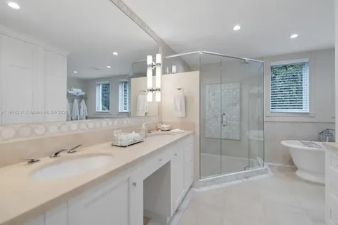 277 Veleros Court Coral Gables FL 33143
