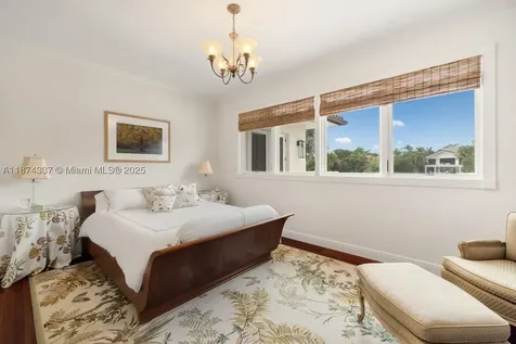 277 Veleros Court Coral Gables FL 33143