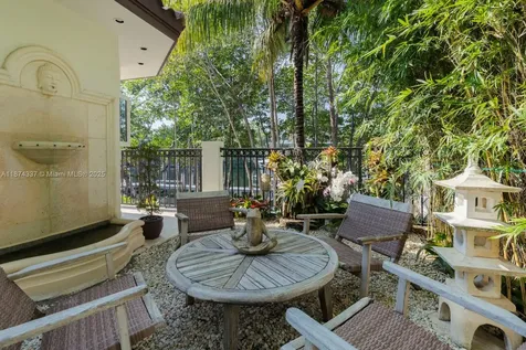 277 Veleros Court Coral Gables FL 33143