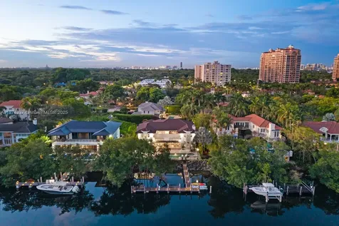 277 Veleros Court Coral Gables FL 33143