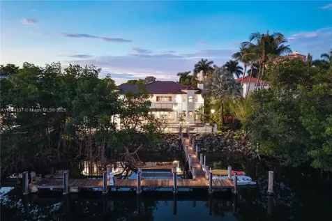 277 Veleros Court Coral Gables FL 33143
