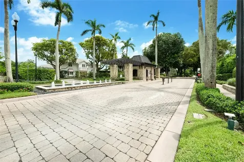 277 Veleros Court Coral Gables FL 33143