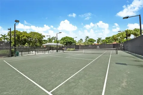 277 Veleros Court Coral Gables FL 33143