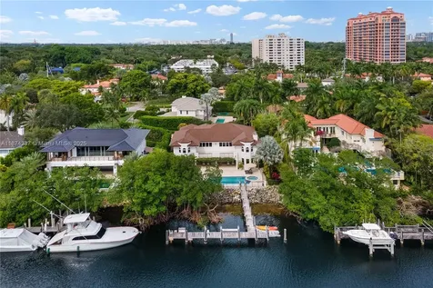 277 Veleros Court Coral Gables FL 33143