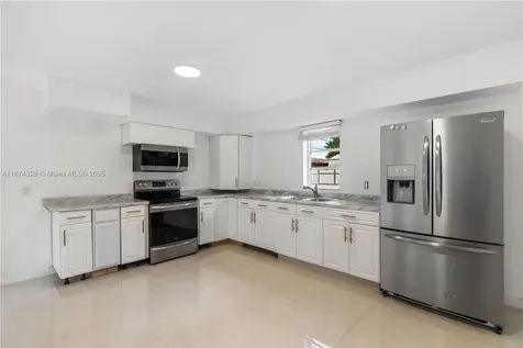 13801 Monroe Street Miami FL 33176