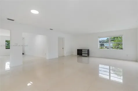 13801 Monroe Street Miami FL 33176