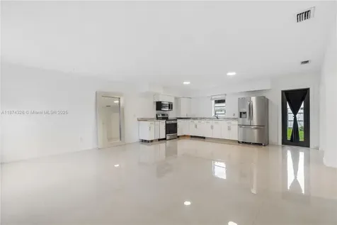 13801 Monroe Street Miami FL 33176