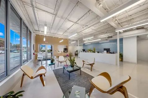 4725 SW 8th Street Miami FL 33134