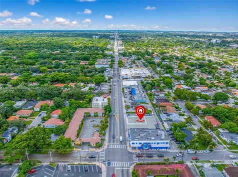 4725 SW 8th Street Miami FL 33134