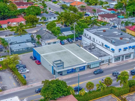 4725 SW 8th Street Miami FL 33134