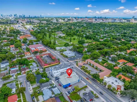 4725 SW 8th Street Miami FL 33134
