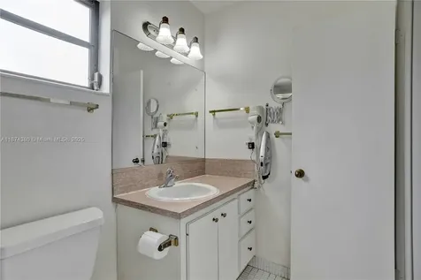 8280 SW 205th Street Cutler Bay FL 33189