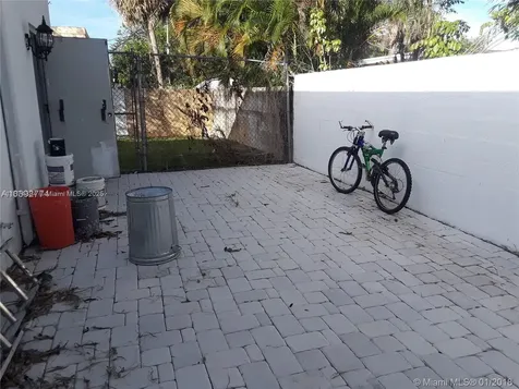 1512 NE 4th Avenue Fort Lauderdale FL 33304