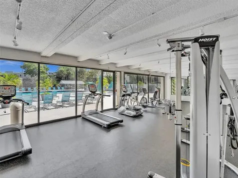 20401 NE 30th Avenue Aventura FL 33180