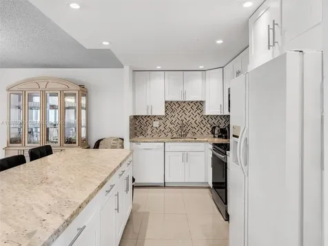 20401 NE 30th Avenue Aventura FL 33180