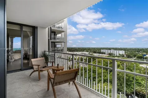 2000 Towerside Terrace Miami FL 33138