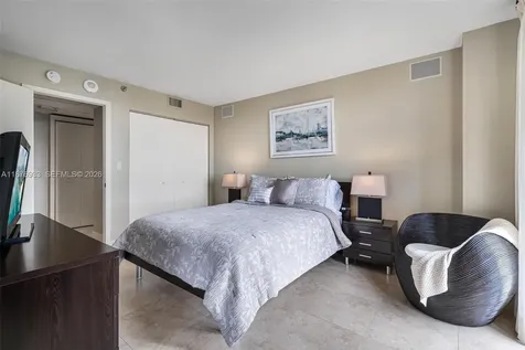 2000 Towerside Terrace Miami FL 33138