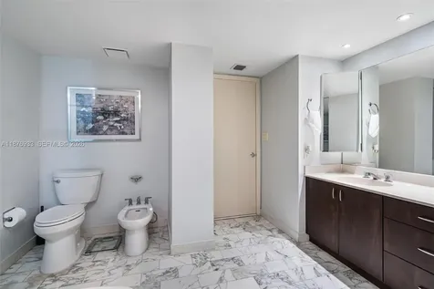 2000 Towerside Terrace Miami FL 33138